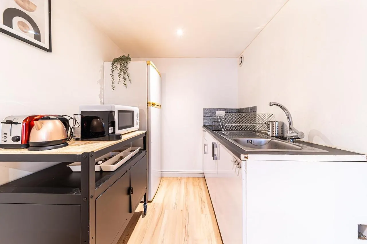 Charming Pied-A-Terre For 4 People In The Brotteaux Part Dieu Area Lyon Apartamento