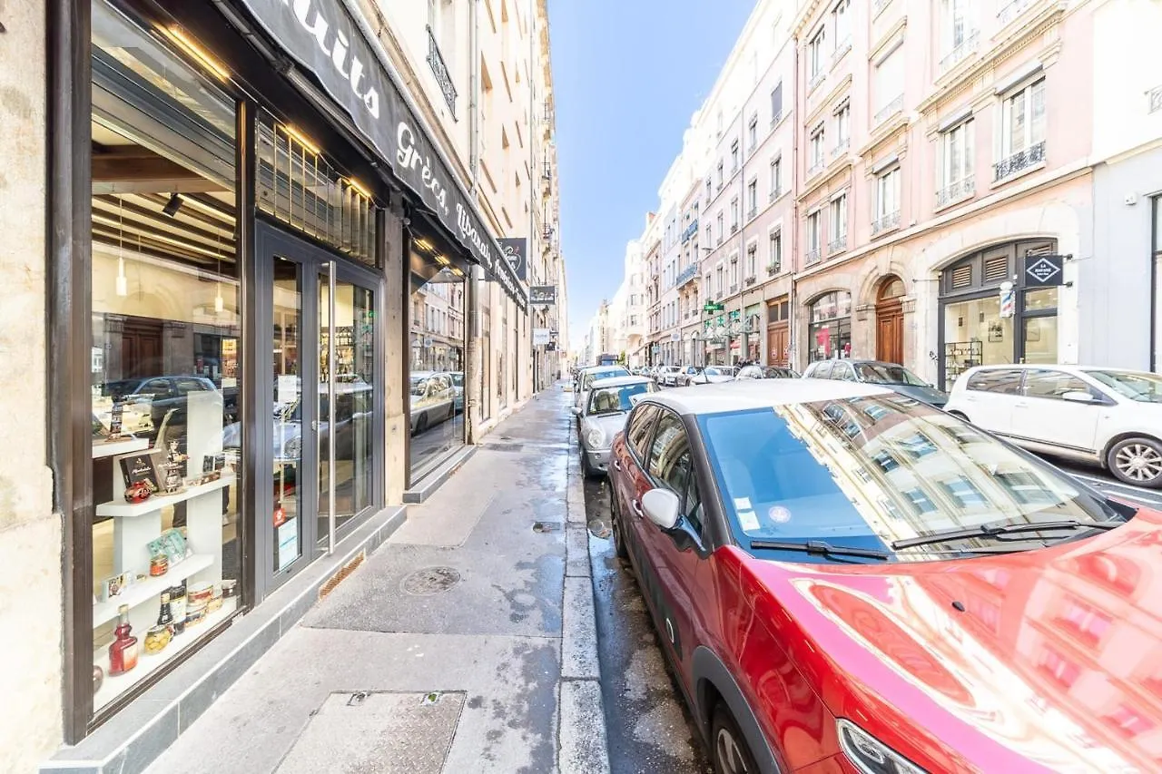 Charming Pied-A-Terre For 4 People In The Brotteaux Part Dieu Area Lyon França