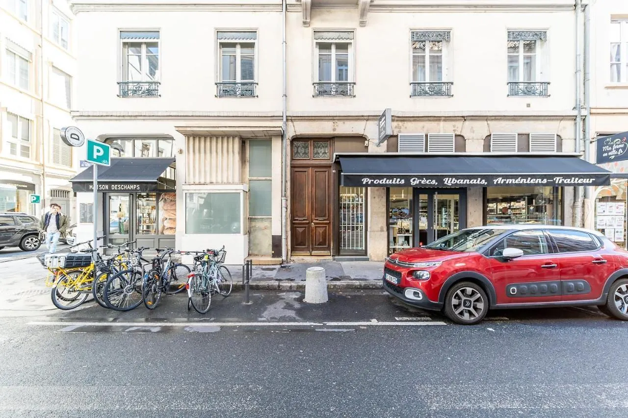 Charming Pied-A-Terre For 4 People In The Brotteaux Part Dieu Area Lyon 0*,
