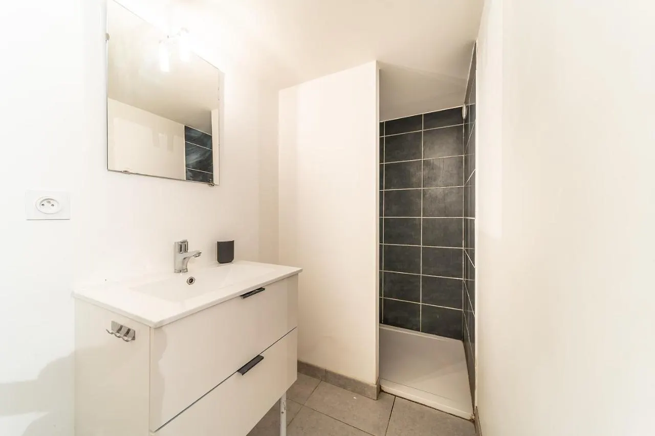 Charming Pied-A-Terre For 4 People In The Brotteaux Part Dieu Area Lyon